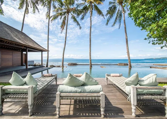 Villa Manis Beachfront