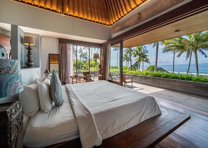 Manis Beachfront Villa Candi Dasa (Bali)