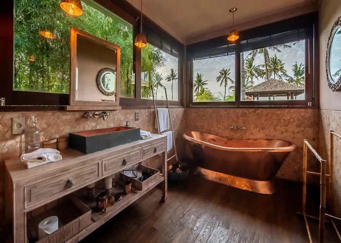 Manis Beachfront Candi Dasa (Bali)
