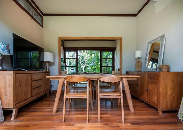 Manis Beachfront Villa Candi Dasa (Bali)