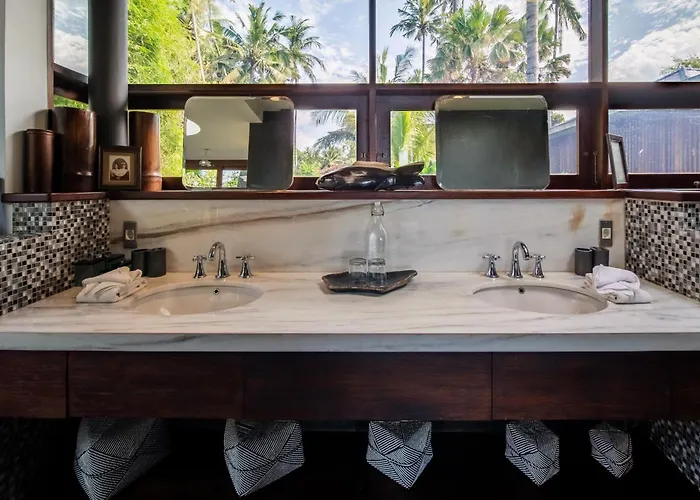 Manis Beachfront Villa Candi Dasa (Bali)