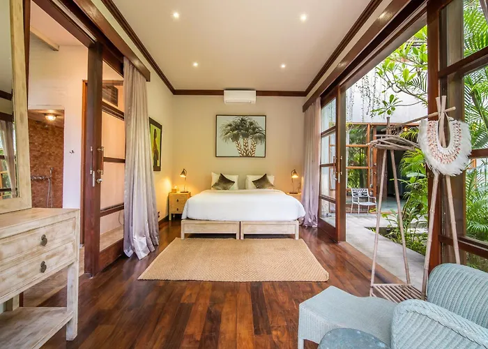 Manis Beachfront Candi Dasa (Bali)